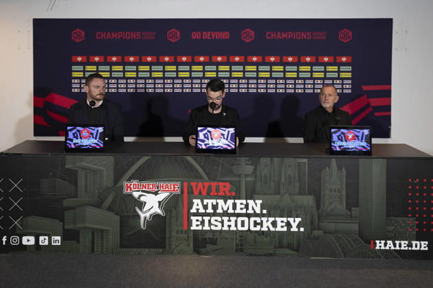 CHL; Kölner Haie - Herning Blue Fox; Köln, 07.10.2026 Garth Murrax (Herning Blue Fox, Head Coach); Jason Schade; Thomas Berglund (Kölner Haie, Head Coach); CHL; Kölner Haie - Herning Blue Fox am 07.10.2026 in der Lanxessarena in Köln (Deutschland). Copyright: xBEAUTIFULxSPORTS AndreasxDickx