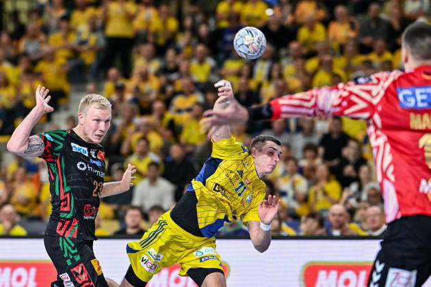 07.10.2026 KIELCE UL. BOCZNA ( POLAND ) PILKA RECZNA MEZCZYZN ( HANDBALL MEN S ) LIGA MISTRZOW - FAZA GRUPOWA ( MEN S EHF CHAMPIONS LEAGUE - GROUP PHASE ) MECZ INDUSTRIA KIELCE - SC MAGDEBURG ( GAME ) NZ MAGNUS SAGSTRUP JENSEN BENOIT KOUNKOUD FOTO MICHAL STANCZYK CYFRASPORT NEWSPIX.PL --- Newspix.pl  20261007CSMS0011