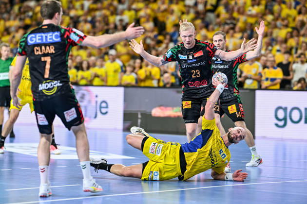 07.10.2026 KIELCE UL. BOCZNA ( POLAND ) PILKA RECZNA MEZCZYZN ( HANDBALL MEN S ) LIGA MISTRZOW - FAZA GRUPOWA ( MEN S EHF CHAMPIONS LEAGUE - GROUP PHASE ) MECZ INDUSTRIA KIELCE - SC MAGDEBURG ( GAME ) NZ MAGNUS SAGSTRUP JENSEN ARCIOM KARALOK ( ARTSEM KARALEK ) FOTO MICHAL STANCZYK CYFRASPORT NEWSPIX.PL --- Newspix.pl  20261007CSMS0013