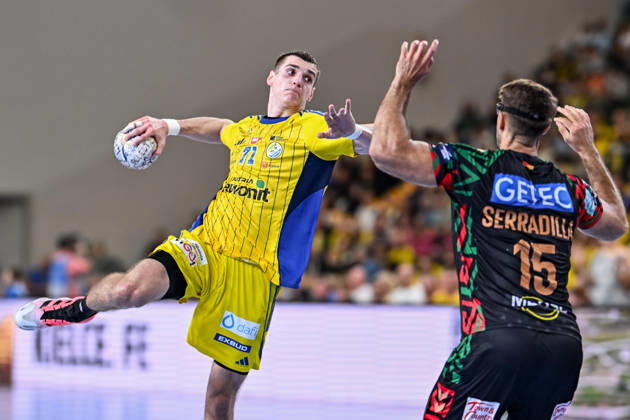 07.10.2026 KIELCE UL. BOCZNA ( POLAND ) PILKA RECZNA MEZCZYZN ( HANDBALL MEN S ) LIGA MISTRZOW - FAZA GRUPOWA ( MEN S EHF CHAMPIONS LEAGUE - GROUP PHASE ) MECZ INDUSTRIA KIELCE - SC MAGDEBURG ( GAME ) NZ KIRILL RABCHYNSKI ANTONIO SERRADILLA FOTO MICHAL STANCZYK CYFRASPORT NEWSPIX.PL --- Newspix.pl  20261007CSMS0017