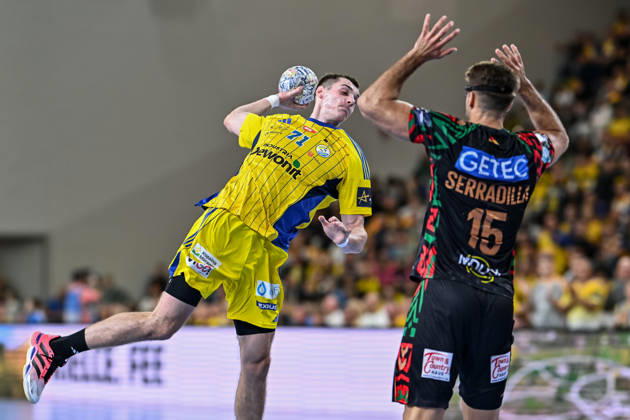 07.10.2026 KIELCE UL. BOCZNA ( POLAND ) PILKA RECZNA MEZCZYZN ( HANDBALL MEN S ) LIGA MISTRZOW - FAZA GRUPOWA ( MEN S EHF CHAMPIONS LEAGUE - GROUP PHASE ) MECZ INDUSTRIA KIELCE - SC MAGDEBURG ( GAME ) NZ KIRILL RABCHYNSKI ANTONIO SERRADILLA FOTO MICHAL STANCZYK CYFRASPORT NEWSPIX.PL --- Newspix.pl  20261007CSMS0018