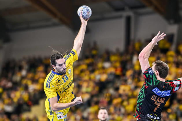 07.10.2026 KIELCE UL. BOCZNA ( POLAND ) PILKA RECZNA MEZCZYZN ( HANDBALL MEN S ) LIGA MISTRZOW - FAZA GRUPOWA ( MEN S EHF CHAMPIONS LEAGUE - GROUP PHASE ) MECZ INDUSTRIA KIELCE - SC MAGDEBURG ( GAME ) NZ JULIEN BOS FELIX CLAAR FOTO MICHAL STANCZYK CYFRASPORT NEWSPIX.PL --- Newspix.pl  20261007CSMS0019