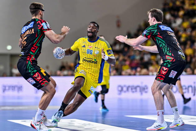 07.10.2026 KIELCE UL. BOCZNA ( POLAND ) PILKA RECZNA MEZCZYZN ( HANDBALL MEN S ) LIGA MISTRZOW - FAZA GRUPOWA ( MEN S EHF CHAMPIONS LEAGUE - GROUP PHASE ) MECZ INDUSTRIA KIELCE - SC MAGDEBURG ( GAME ) NZ DYLAN NAHI FELIX CLAAR FOTO MICHAL STANCZYK CYFRASPORT NEWSPIX.PL --- Newspix.pl  20261007CSMS0021