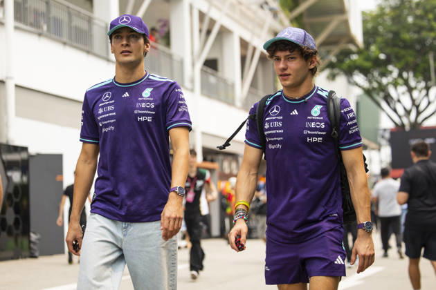 F1 - SINGAPORE GRAND PRIX 2026 RUSSELL George (gbr), Mercedes AMG F1 Team W17, KIMI ANTONELLI Andrea (ita), Mercedes AMG F1 Team W16, portrait during the 2026 Formula 1 Singapore Grand Prix, 17th round of the 2026 Formula One World Championship, WM, Weltmeisterschaft from October 9 to 11, 2026 on the Marina Bay Street Circuit, in Singapore, Singapore - SingaporeSingapore Copyright: xJulienxDelfossex