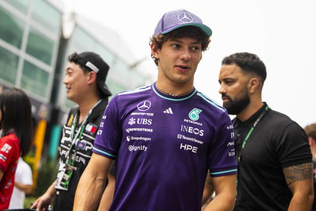F1 - SINGAPORE GRAND PRIX 2026 KIMI ANTONELLI Andrea (ita), Mercedes AMG F1 Team W16, portrait during the 2026 Formula 1 Singapore Grand Prix, 17th round of the 2026 Formula One World Championship, WM, Weltmeisterschaft from October 9 to 11, 2026 on the Marina Bay Street Circuit, in Singapore, Singapore - SingaporeSingapore  Copyright: xJulienxDelfossex