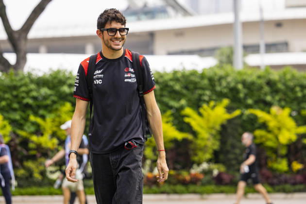 F1 - SINGAPORE GRAND PRIX 2026 OCON Esteban (fra), TGR Haas F1 Team VF-26, portrait during the 2026 Formula 1 Singapore Grand Prix, 17th round of the 2026 Formula One World Championship, WM, Weltmeisterschaft from October 9 to 11, 2026 on the Marina Bay Street Circuit, in Singapore, Singapore - SingaporeSingapore  Copyright: xJulienxDelfossex