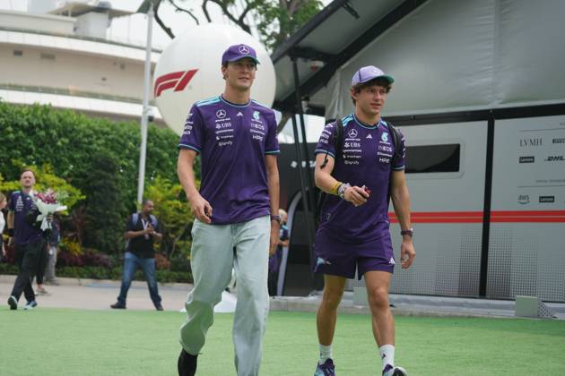 October 8, 2026, Singapore, Singapore: George Russell (GBR) (Mercedes-AMG Petronas F1 Team) and Andrea Kimi Antonelli (ITA) (Mercedes-AMG Petronas F1 Team) in the paddock of the Formula 1 Singapore Grand Prix 2026 at the Marina Bay Street Circuit. F1 2026: (Paddock) Singapore Grand Prix In Singapore, Singapore - 08 Oct 2026  - ZUMAs197 20261008_aaa_s197_007 Copyright: xLucaxMartinix