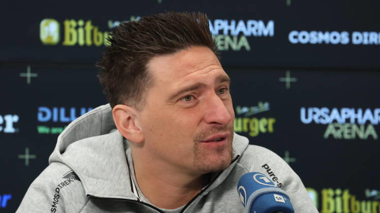08.10.2026, xrekx, Fussball 1.Bundesliga , SV Elversberg - Pressekonferenz mit Vincent Wagner v.l. Vincent Wagner Trainer (SV 07 Elversberg) Elversberg