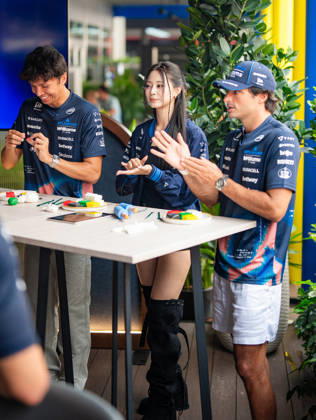 2026 Formula 1 Singapore - Tzuyu at Media Day TZUYU (TPE) K-Pop Singer and Member of TWICE and CARLOS SAINZ 55 (ESP) of Atlassian Williams F1 Team (Williams FW48) and ALEXANDER ALBON 23 (THA) of Atlassian Williams F1 Team (Williams FW48)on Thursday Media Day during the Formula 1 Singapore Airlines Singapore Grand Prix 2026 at Marina Bay Street Circuit, Singapore, on October 8, 2026. Photo by Antoine LAPEYRE Reveries Agency via ABACAPRESS.COM Singapore Singapore  Copyright: xAntoinexLapeyre ReveriesxAgency ABACAx