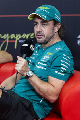 F1 - SINGAPORE GRAND PRIX 2026 ALONSO Fernando (spa), Aston Martin F1 Team Honda AMR26, portrait, pre-event press conference, PK, Pressekonferenz during the 2026 Formula 1 Singapore Grand Prix, 17th round of the 2026 Formula One World Championship, WM, Weltmeisterschaft from October 9 to 11, 2026 on the Marina Bay Street Circuit, in Singapore, Singapore - SingaporeSingapore Copyright: xJulienxDelfossex
