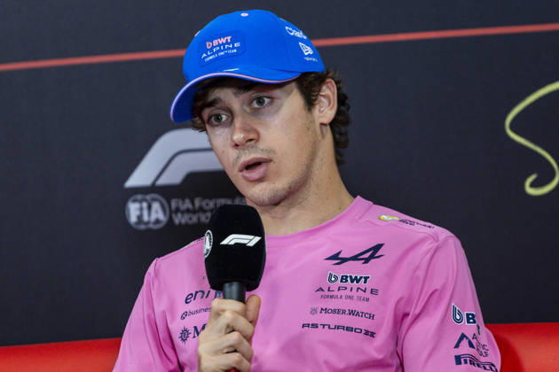 F1 - SINGAPORE GRAND PRIX 2026 COLAPINTO Franco (arg), Alpine F1 Team A526, portrait, pre-event press conference, PK, Pressekonferenz during the 2026 Formula 1 Singapore Grand Prix, 17th round of the 2026 Formula One World Championship, WM, Weltmeisterschaft from October 9 to 11, 2026 on the Marina Bay Street Circuit, in Singapore, Singapore - SingaporeSingapore Copyright: xJulienxDelfossex