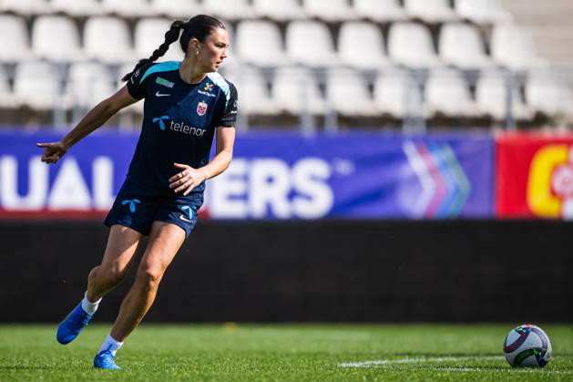 261008 Ingrid Syrstad Engen of the Norwegian women™s national football team during a training session on October 8, 2026 in Bucharest. Photo: Marius Simensen BILDBYRAN Cop 238 bbeng dam fifa women s world cup qualifier football fotball fotboll norge norway practice soccer training trening träning Copyright: MARIUSxSIMENSEN BB261008BB176