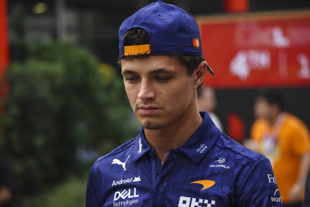 Formula 1 Singapore Airlines Singapore Grand Prix 2026 Lando Norris (GBR), McLaren Mastercard F1 Team , MCL40, Car 1 during Formula 1 Singapore Airlines Singapore Grand Prix 2026 on October 8., 2026 in Marina Bay Street Circuit, Singapore, Zsombor Toth Singapore Marina Bay Street Circuit Singapore Singapore Copyright: xZsomborxTothx