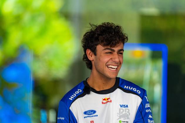 2026 Formula 1 Singapore - Media Day ARVID LINDBLAD 41 (GBR) of Visa Cash App Racing Bulls Formula One Team (VCARB 03) smiling on Thursday Media Day during the Formula 1 Singapore Airlines Singapore Grand Prix 2026 at Marina Bay Street Circuit, Singapore, on October 8, 2026. Photo by Antoine LAPEYRE Reveries Agency via ABACAPRESS.COM Singapore Singapore  Copyright: xAntoinexLapeyre ReveriesxAgency ABACAx