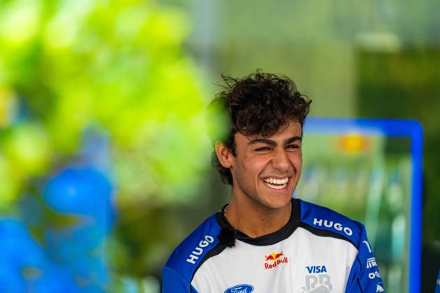 2026 Formula 1 Singapore - Media Day ARVID LINDBLAD 41 (GBR) of Visa Cash App Racing Bulls Formula One Team (VCARB 03) laughingon Thursday Media Day during the Formula 1 Singapore Airlines Singapore Grand Prix 2026 at Marina Bay Street Circuit, Singapore, on October 8, 2026. Photo by Antoine LAPEYRE Reveries Agency via ABACAPRESS.COM Singapore Singapore  Copyright: xAntoinexLapeyre ReveriesxAgency ABACAx