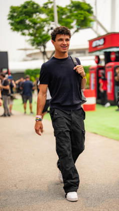 2026 Formula 1 Singapore - Media Day LANDO NORRIS 4 (GBR) of McLaren Mastercard Formula 1 Team (McLaren MCL40) smilingon Thursday Media Day during the Formula 1 Singapore Airlines Singapore Grand Prix 2026 at Marina Bay Street Circuit, Singapore, on October 8, 2026. Photo by Antoine LAPEYRE Reveries Agency via ABACAPRESS.COM Singapore Singapore  Copyright: xAntoinexLapeyre ReveriesxAgency ABACAx