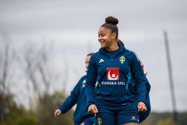 261008 Felicia Schröder of the Swedish women s national football team during a training session on October 8, 2026 in Stockholm. Photo: Johanna Säll BILDBYRAN kod JL JL0637 fotboll football soccer fotball vm-kval kval fifa womens world cup qualifier qualifier träning practice training sverige sweden dam bbengfotboll football soccer fotball vm-kval kval fifa womens world cup qualifier qualifier träning practice training sverige sweden dam bbeng Copyright: JOHANNAxSÄLL BB261008BB200