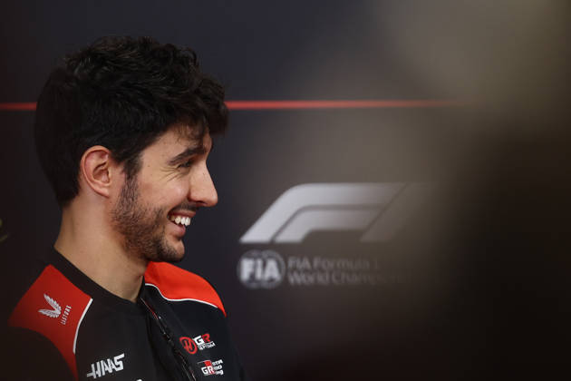F1 Singapore Grand Prix 2026 Previews Esteban Ocon of Haas during the press conference, PK, Pressekonferenz ahead of the Formula 1 Singapore Grand Prix at Marina Bay Street Circuit in Singapore on October 8, 2026. Singapore Singapore  Copyright: xJakubxPorzyckix originalFilename:porzycki-f1singap261008_npxLC.jpg