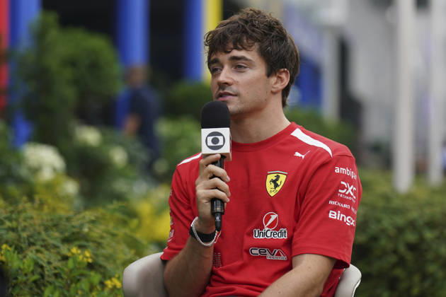 FORMULA 1 SINGAPORE AIRLINES SINGAPORE GRAND PRIX 2026 Charles Leclerc (MON) 16 Ferrari giving an interview during the Formula 1 Singapore Airlines Singapore Grand Prix 2026, Round 17 of the 2026 Formula 1 World Championship, WM, Weltmeisterschaft from 9th - 11th October 2026 at the Marina Bay Street Circuit, Singapore. Credit: Robbie Hoad Every Second Media Editorial use only. All images are copyright Every Second Media Limited. No images may be reproduced without prior permission. Copyright: xIMAGO EveryxSecondxMediax ESM-2203-0004 RobbiexHoadx xEveryxSecondxMediax
