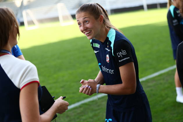 Women s National Soccer Team Prepares for World Cup Qualifiers Bucharest, Romania, October 8, 2026 Lisa Fjeldstad Naalsund and Frida Maanum during a training session at Stadionul Arcul de Triumf, before the World Cup qualifier against Romania. Photo by Nikola Krstic, NTB Romania, Bucharest. EDITORIAL USE ONLY. RESTRICTED USE FOR BETTING COMPANIES.  Copyright: xNikolaxKrsticx xNTBx