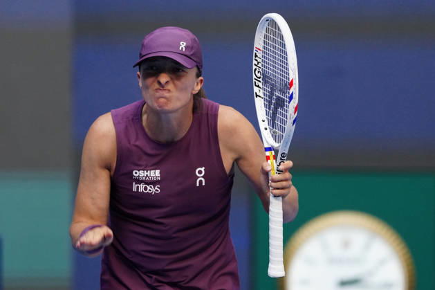 2026 China Open Women s Singles Round of 16 match in Beijing, China - 7 Oct 2026 Iga Swiatek of Poland plays against Iva Jovic of the United States (Not in view) during Women s Singles Round of 16 match on day eight of China Open at the National Tennis Center. Beijing China Copyright: xPolyxFeix xSOPAxImagesx 20261008_5134_134