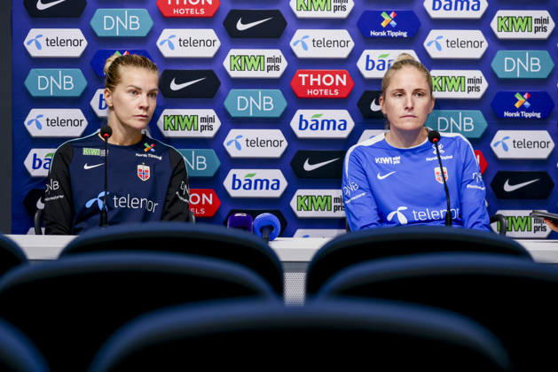Women s National Soccer Team Prepares for World Cup Qualifiers Bucharest, Romania, October 8, 2026 Lisa Fjeldstad Naalsund and Frida Maanum during a training session at Stadionul Arcul de Triumf, before the World Cup qualifier against Romania. Photo by Nikola Krstic, NTB Romania, Bucharest. EDITORIAL USE ONLY. RESTRICTED USE FOR BETTING COMPANIES.  Copyright: xNikolaxKrsticx xNTBx