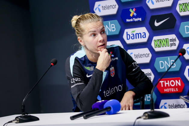 Women s National Soccer Team Prepares for World Cup Qualifiers Bucharest, Romania, October 8, 2026 Lisa Fjeldstad Naalsund and Frida Maanum during a training session at Stadionul Arcul de Triumf, before the World Cup qualifier against Romania. Photo by Nikola Krstic, NTB Romania, Bucharest. EDITORIAL USE ONLY. RESTRICTED USE FOR BETTING COMPANIES.  Copyright: xNikolaxKrsticx xNTBx