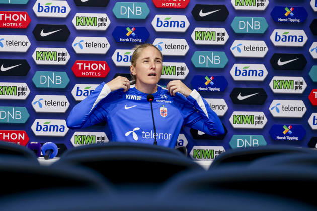 Women s National Soccer Team Prepares for World Cup Qualifiers Bucharest, Romania, October 8, 2026 Lisa Fjeldstad Naalsund and Frida Maanum during a training session at Stadionul Arcul de Triumf, before the World Cup qualifier against Romania. Photo by Nikola Krstic, NTB Romania, Bucharest. EDITORIAL USE ONLY. RESTRICTED USE FOR BETTING COMPANIES.  Copyright: xNikolaxKrsticx xNTBx