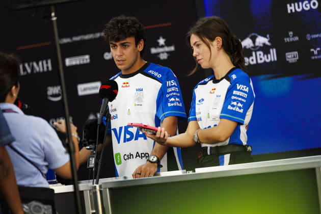 RECORD DATE NOT STATED 8th October 2026; Marina Bay, Singapore; Formula 1, Singapore Grand Prix, Arrival Day; Arvid Lindblad (41) of Great Britain and Visa Cash App Racing Bulls Formula One Team arriving at the Singapore Grand Prix StephenxBlackberry
