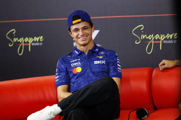 RECORD DATE NOT STATED 8th October 2026; Marina Bay, Singapore; Formula 1, Singapore Grand Prix, Arrival Day; Lando Norris (1) of Great Britain and McLaren Mastercard F1 Team during the press conference, PK, Pressekonferenz at the Singapore Grand Prix StephenxBlackberry