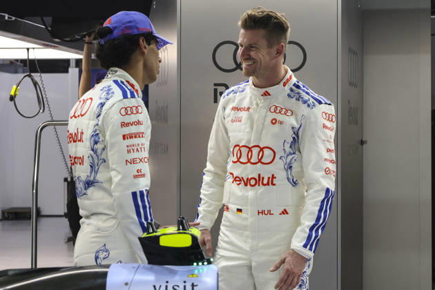 Formula 1 Singapore Airlines Singapore Grand Prix 2026 Gabriel Bortoleto (BRA), Audi Revolut F1 Team , R26, Car 5, Nico Hülkenberg (GER), Audi Revolut F1 Team , R26, Car 27 with the special car race suit for the Singarpore GP during Formula 1 Singapore Airlines Singapore Grand Prix 2026 on October 8., 2026 in Marina Bay Street Circuit, Singapore, Zsombor Toth Singapore Marina Bay Street Circuit Singapore Singapore Copyright: xZsomborxTothx