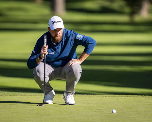 Open de Espana presented by Madrid - Day One MADRID, SPAIN - OCTOBER 8: Shane Lowry of Ireland studies the terrain before taking his shot on day one of the Open de Espana presented by Madrid at Club de Campo Villa de Madrid on October 8, 2026 in Madrid, Spain. Madrid Club de Campo Villa de Madrid Madrid Spain Copyright: xAlbertoxGardinx AGardin_20261008_Golf_Esp_Mad_0300