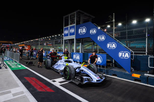 F1 - SINGAPORE GRAND PRIX 2026 27 HULKENBERG Nico (ger), Audi F1 Team , pitlane, during the 2026 Formula 1 Singapore Grand Prix, 17th round of the 2026 Formula One World Championship, WM, Weltmeisterschaft from October 9 to 11, 2026 on the Marina Bay Street Circuit, in Singapore, Singapore - SingaporeSingapore  Copyright: xANTONINxVINCENTx