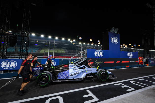 F1 - SINGAPORE GRAND PRIX 2026 27 HULKENBERG Nico (ger), Audi F1 Team , pitlane, during the 2026 Formula 1 Singapore Grand Prix, 17th round of the 2026 Formula One World Championship, WM, Weltmeisterschaft from October 9 to 11, 2026 on the Marina Bay Street Circuit, in Singapore, Singapore - SingaporeSingapore  Copyright: xANTONINxVINCENTx
