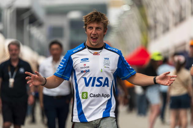 Formula 1 Singapore Airlines Singapore Grand Prix 2026 Remy Midez OVERTAKE MAXPPP - Singapore 08 10 2026 30 LAWSON Liam (nzl), Visa Cash App Racing Bulls Formula One Team, portrait at the Formula 1 Singapore Airlines Singapore Grand Prix 2026, the 16th round of the 2026 FIA Formula 1 World Championship, WM, Weltmeisterschaft at the Marina Bay Street Circuit in Singapore, from 08 to 11 October 2026 Singapore Marina Bay Street Circuit Singapore  Copyright: xOVERTAKE MAXPPPxRemyxMidezx OVT202610080002 OVT202610080002