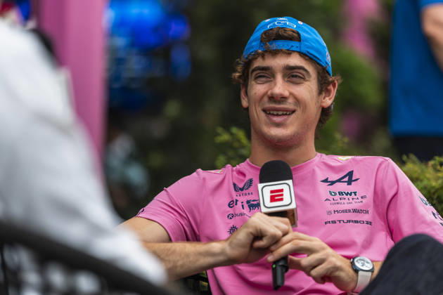 Formula 1 Singapore Airlines Singapore Grand Prix 2026 Remy Midez OVERTAKE MAXPPP - Singapore 08 10 2026 43 COLAPINTO Franco (arg), BWT Alpine Formula One Team, portrait at the Formula 1 Singapore Airlines Singapore Grand Prix 2026, the 16th round of the 2026 FIA Formula 1 World Championship, WM, Weltmeisterschaft at the Marina Bay Street Circuit in Singapore, from 08 to 11 October 2026 Singapore Marina Bay Street Circuit Singapore  Copyright: xOVERTAKE MAXPPPxRemyxMidezx OVT202610089990 OVT202610089990