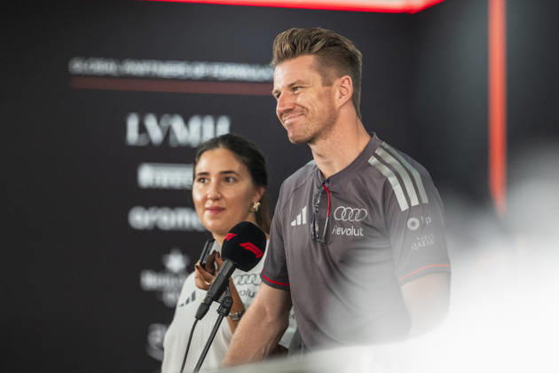 Formula 1 Singapore Airlines Singapore Grand Prix 2026 Remy Midez OVERTAKE MAXPPP - Singapore 08 10 2026 27 HULKENBERG Nico (ger), Audi Revolut F1 Team, portrait at the Formula 1 Singapore Airlines Singapore Grand Prix 2026, the 16th round of the 2026 FIA Formula 1 World Championship, WM, Weltmeisterschaft at the Marina Bay Street Circuit in Singapore, from 08 to 11 October 2026 Singapore Marina Bay Street Circuit Singapore  Copyright: xOVERTAKE MAXPPPxRemyxMidezx OVT202610089995 OVT202610089995