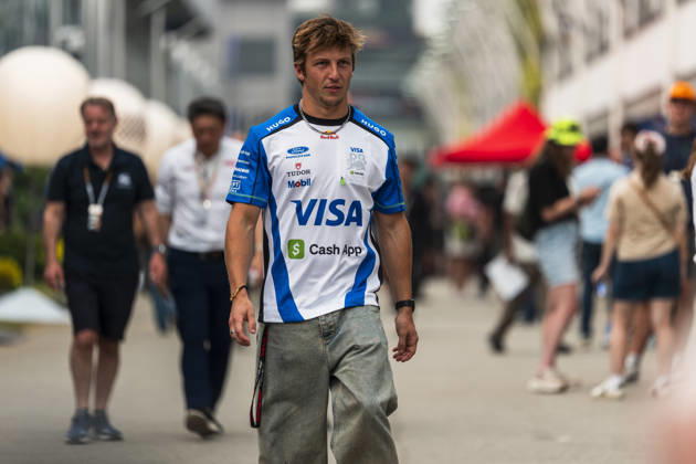 Formula 1 Singapore Airlines Singapore Grand Prix 2026 Remy Midez OVERTAKE MAXPPP - Singapore 08 10 2026 30 LAWSON Liam (nzl), Visa Cash App Racing Bulls Formula One Team, portrait at the Formula 1 Singapore Airlines Singapore Grand Prix 2026, the 16th round of the 2026 FIA Formula 1 World Championship, WM, Weltmeisterschaft at the Marina Bay Street Circuit in Singapore, from 08 to 11 October 2026 Singapore Marina Bay Street Circuit Singapore  Copyright: xOVERTAKE MAXPPPxRemyxMidezx OVT202610089998 OVT202610089998