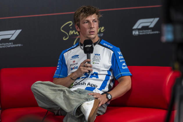 Formula 1 Singapore Airlines Singapore Grand Prix 2026 Remy Midez OVERTAKE MAXPPP - Singapore 08 10 2026 30 LAWSON Liam (nzl), Visa Cash App Racing Bulls Formula One Team, portrait at the Formula 1 Singapore Airlines Singapore Grand Prix 2026, the 16th round of the 2026 FIA Formula 1 World Championship, WM, Weltmeisterschaft at the Marina Bay Street Circuit in Singapore, from 08 to 11 October 2026 Singapore Marina Bay Street Circuit Singapore  Copyright: xOVERTAKE MAXPPPxRemyxMidezx OVT202610080017 OVT202610080017