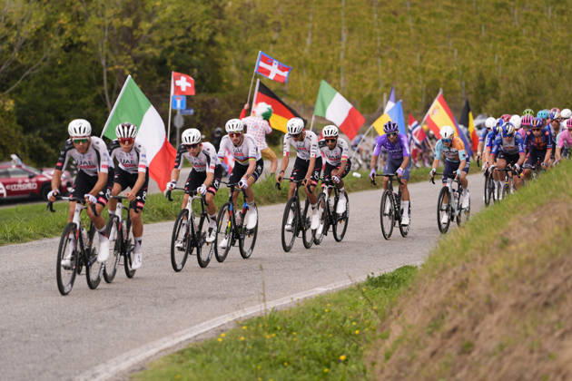 The pack rides during the 110th edition of the Gran Piemonte 2026 a 185 km one day race from Asti to Bra on October 08, 2026, Italy. Copyright: xFabioxFerrari LaPressex