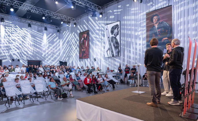 ALPINE SKIING - Atomic Media Day 2026 ALTENMARKT,AUSTRIA,08.OCT.26 - ALPINE SKIING - Atomic Media Day. Image shows the event room.  GEPAxpictures xHaraldxSteiner