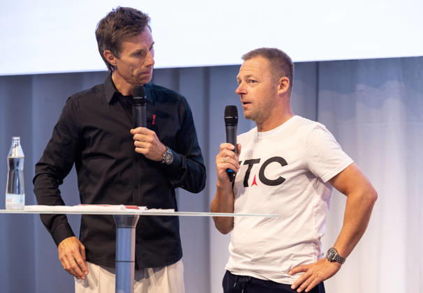ALPINE SKIING - Atomic Media Day 2026 ALTENMARKT,AUSTRIA,08.OCT.26 - ALPINE SKIING - Atomic Media Day. Image shows presenter Christian Brugger and Juergen Graller (Atomic). GEPAxpictures xHaraldxSteiner