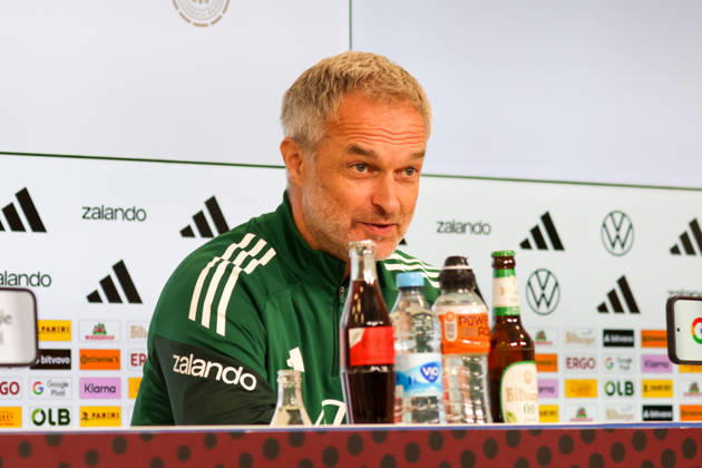 08.10.2026, xgrfx, Fussball DFB Medientermine, Deutsche Frauennationalmannschaft - Pressekonferenz und Abschlusstraining v.l. Christian Wück (Deutsche Frauennationalmannschaft) Karlsruhe