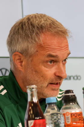 08.10.2026, xgrfx, Fussball DFB Medientermine, Deutsche Frauennationalmannschaft - Pressekonferenz und Abschlusstraining v.l. Christian Wück (Deutsche Frauennationalmannschaft) Karlsruhe