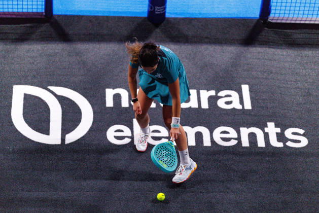 DÜSSELDORF, GERMANY - 8 OCTOBER 2026: Image shows a feature of Natural elements with Jimena Velasco Postiguillo (ESP) and padel ball during CUPRA Germany Premier Padel P2 2026 Day 5: Round of 16 at CASTELLO Düsseldorf on 8 10 2026 in Düsseldorf, Germany. Germany Copyright: xFröhlichxPascalx