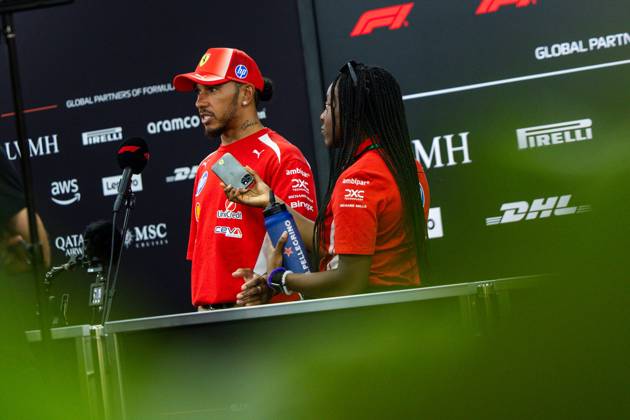 HAMILTON Lewis (gbr), Scuderia Ferrari SF-26, portrait F1 GP 17 Singapore 2026 F1 GP 17 Singapore 2026 HAMILTON Lewis (gbr), Scuderia Ferrari SF-26, portrait during the 2026 Formula 1 Singapore Grand Prix, 17th round of the 2026 Formula One World Championship, WM, Weltmeisterschaft from October 9 to 11, 2026 on the Marina Bay Street Circuit, in Singapore, Singapore - Photo Julien Delfosse DPPI Singapore