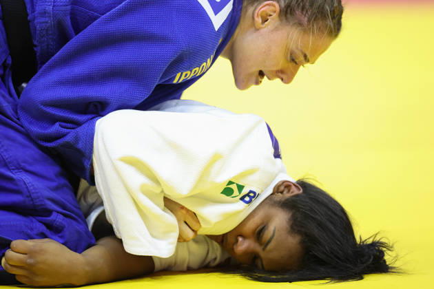 AZERBAIJAN, BAKU - OCTOBER 8, 2026: Nauana Silva of Brazil (bottom) and Giovanna Scoccimarro of Germany compete in their -70 kg bout as part of the 2026 World Judo Championships at the National Gymnastics Arena. Mikhail Sinitsyn TASS 98953806