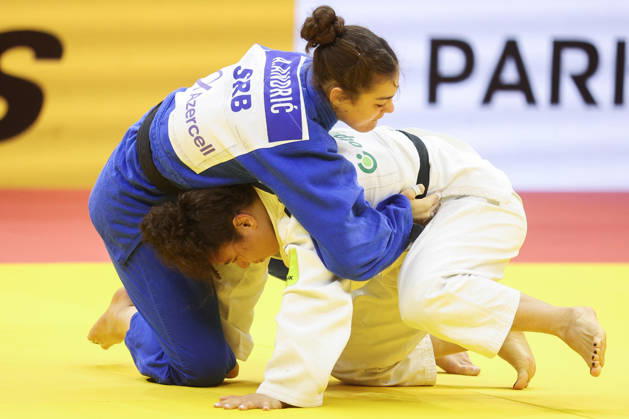 AZERBAIJAN, BAKU - OCTOBER 8, 2026: Madina Taimazova (bottom) of Russia and Aleksandra Andric of Serbia compete in their -70 kg bout as part of the 2026 World Judo Championships at the National Gymnastics Arena 2026 World Judo Championships In Baku  - ZUMAt113 20261008_zaa_t113_483 Copyright: xMikhailxSinitsynx