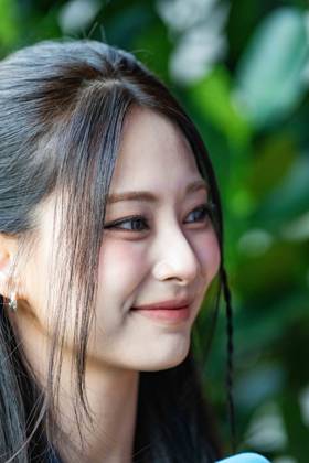 2026 Formula 1 Singapore - Tzuyu at Media Day TZUYU (TPE) K-Pop Singer and Member of TWICE in the Paddock during the 2026 Singapore Grand Prix on Thursday Media Day during the Formula 1 Singapore Airlines Singapore Grand Prix 2026 at Marina Bay Street Circuit, Singapore, on October 8, 2026. Photo by Antoine LAPEYRE Reveries Agency via ABACAPRESS.COM Singapore Singapore Copyright: xAntoinexLapeyre ReveriesxAgency ABACAx