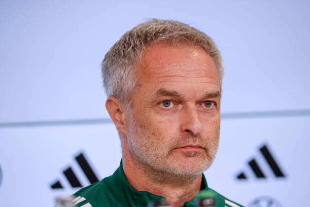Karlsruhe, Deutschland: 08.10.2026 - Deutsche Fußballnationalmannschaft der Frauen - Abschlusspressekonferenz - Testspiel Deutschland vs. Australien Im Bild: Bundestrainer Christian Wück Wueck (Deutschland) bei der Abschlusspressekonferenz in Karlsruhe Copyright: HMBxMedia MadeleinexFantini